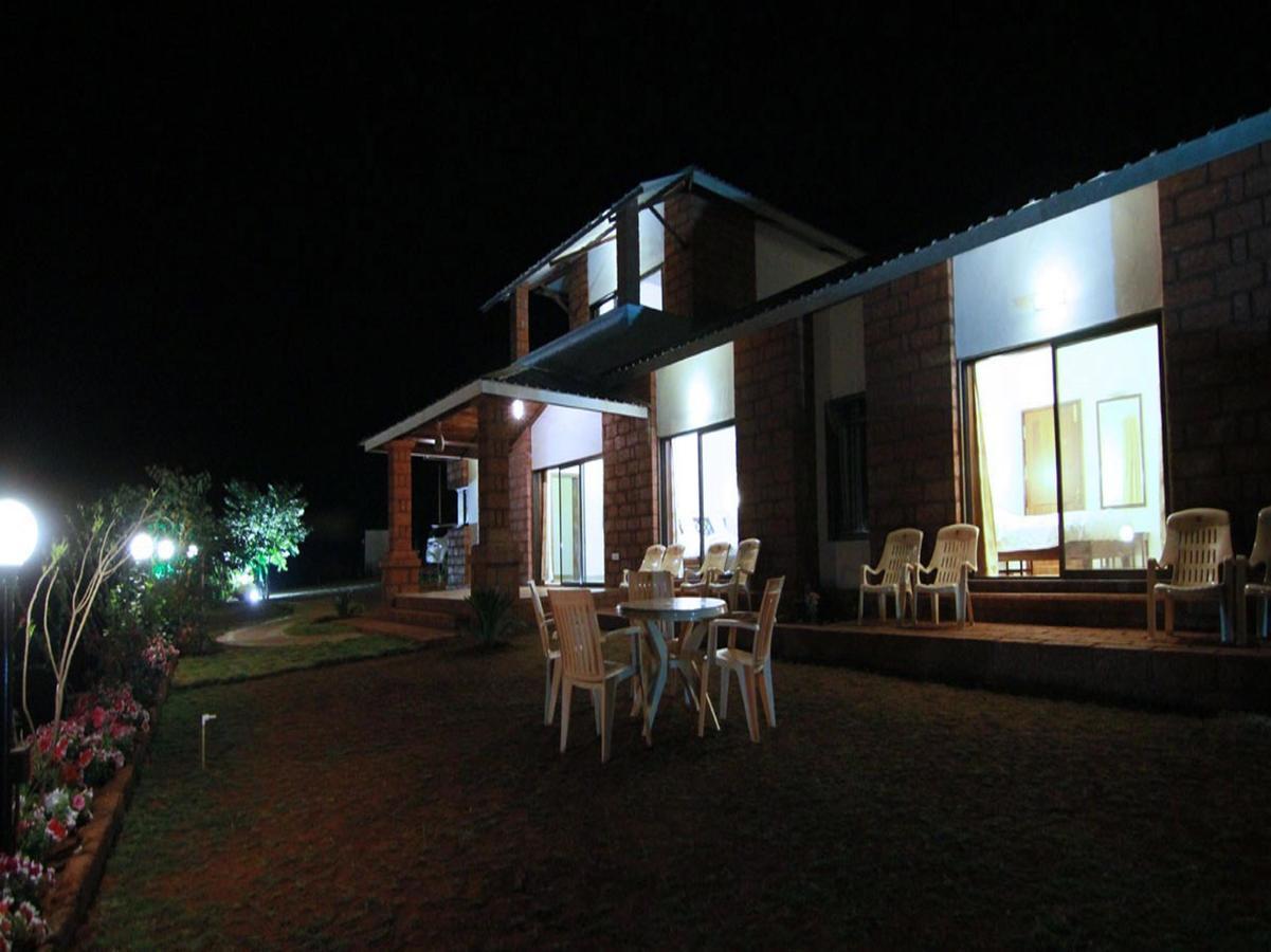 Hotel Shantikunj Villa Mahābaleshwar Εξωτερικό φωτογραφία