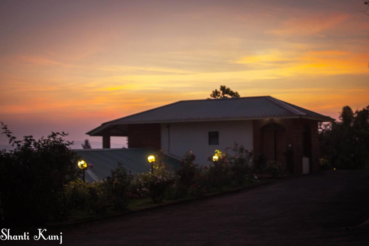 Hotel Shantikunj Villa Mahābaleshwar Εξωτερικό φωτογραφία